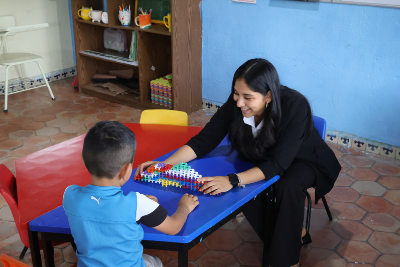 Support and learning with educational materials